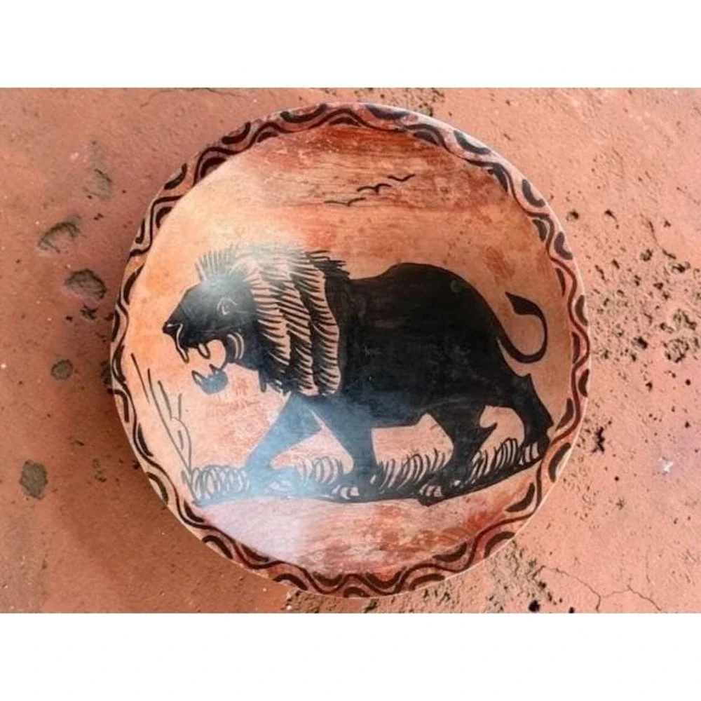 Exotic Carved & Painted Wooden African Bowls Elephant, Giraffe, Lion, & Zebra